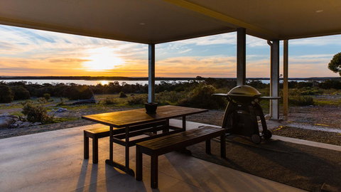 Southern Ocean Lookout - Accommodation Mount Tamborine 12