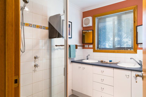 Southern Ocean Lookout - Accommodation Mount Tamborine 10