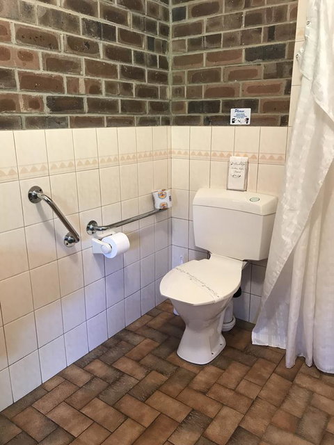 Lake Albert Motel - Accommodation Mount Tamborine 1