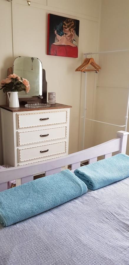 Sinclair Cottage - Accommodation Mount Tamborine 14