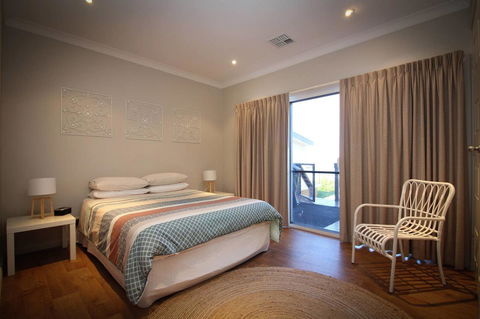 Waterfront On Osprey - Accommodation Mount Tamborine 15