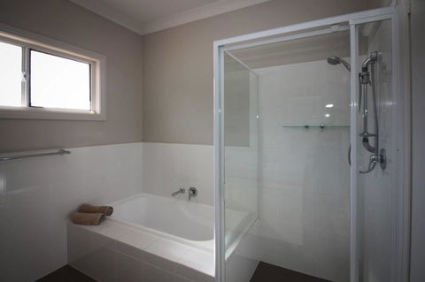 Waterfront On Osprey - Accommodation Mount Tamborine 21