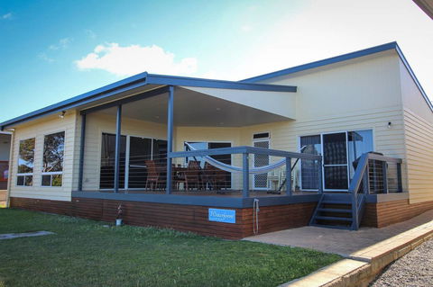 Waterfront On Osprey - Accommodation Mount Tamborine 18