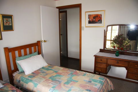 Windmill Cottage - Accommodation Mount Tamborine 9