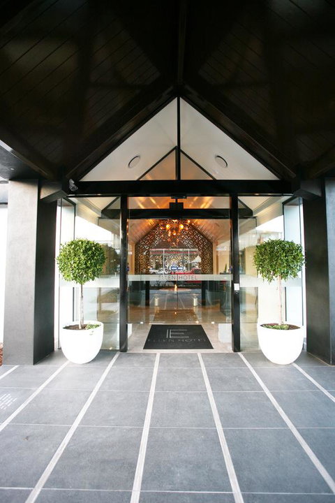 Ellen Hotel - Accommodation Mount Tamborine 0