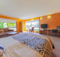 Country Roads Motor Inn Naracoorte - Accommodation Mount Tamborine