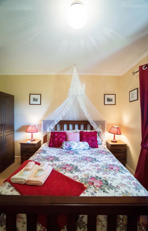 Ruby\'s Cottage - Accommodation Mount Tamborine 11