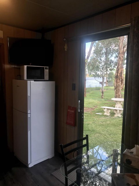 Murray Bridge Riverview Cabin - Accommodation Mount Tamborine 3
