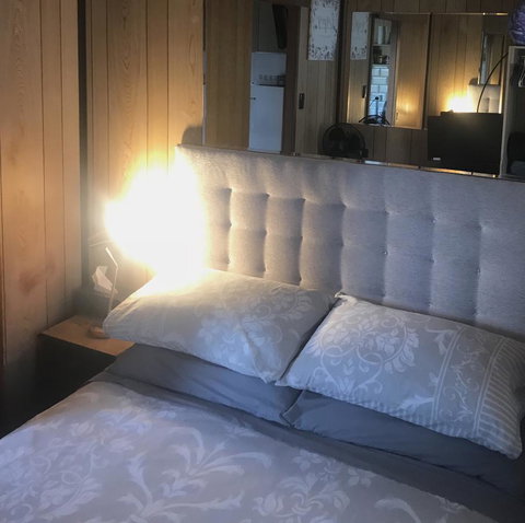 Murray Bridge Riverview Cabin - Accommodation Mount Tamborine 2