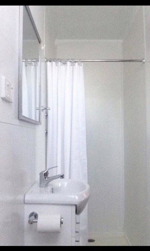 Murray Bridge Riverview Cabin - Accommodation Mount Tamborine 11