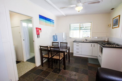 The Retreat Port Stephens - Accommodation Mount Tamborine 2