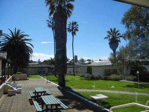 Island Motel Kingscote - Accommodation Mount Tamborine 2
