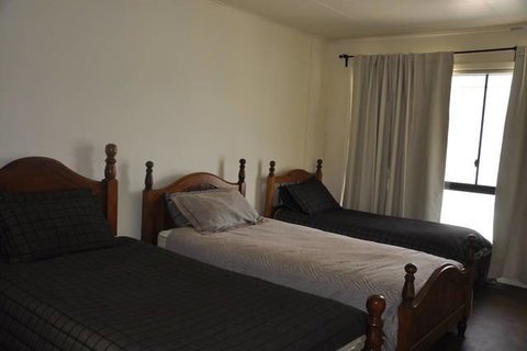 The Club House - Accommodation Mount Tamborine 3