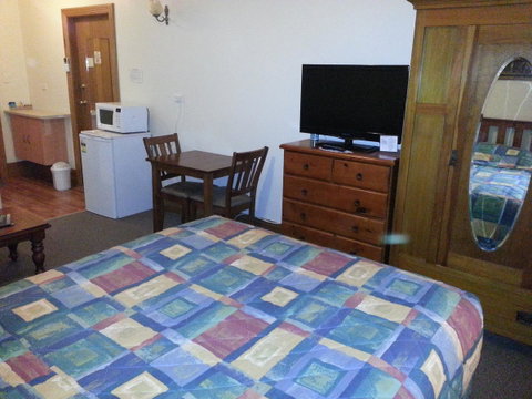 Sonbern Lodge Motel - Accommodation Mount Tamborine 23