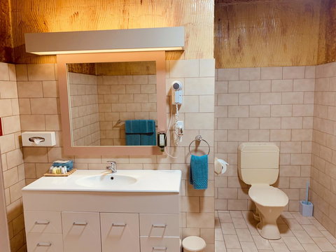 Desert Cave Hotel - Accommodation Mount Tamborine 8