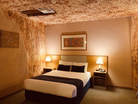 Desert Cave Hotel - Accommodation Mount Tamborine 12