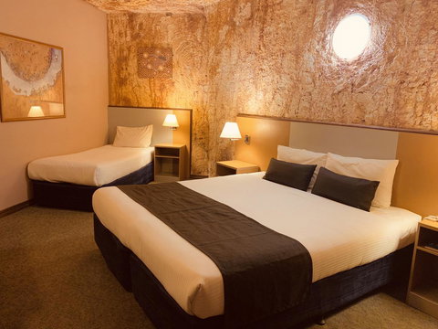 Desert Cave Hotel - Accommodation Mount Tamborine 24