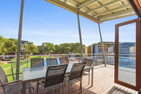 Villa 53 South Shores - Normanville S14 - Accommodation Mount Tamborine 4
