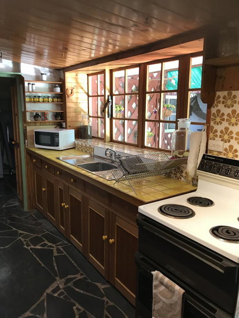 Cosy Nook - Accommodation Mount Tamborine 22