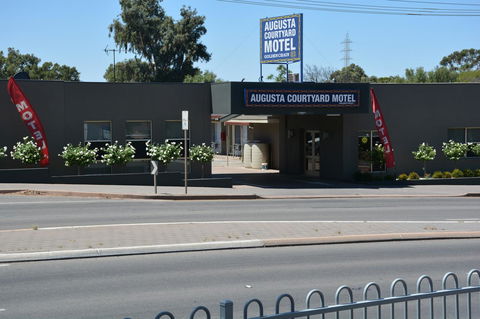 Augusta Courtyard Motel - Accommodation Mount Tamborine 12