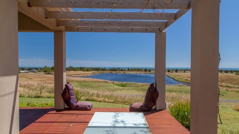 Golfers Paradise (18th Tee) - 52 Huntingdale Drive - Accommodation Mount Tamborine 4