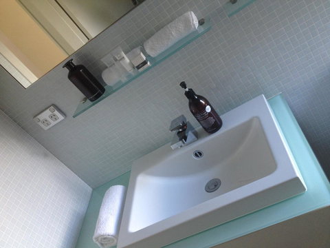 The Roozen Residence - Accommodation Mount Tamborine 25