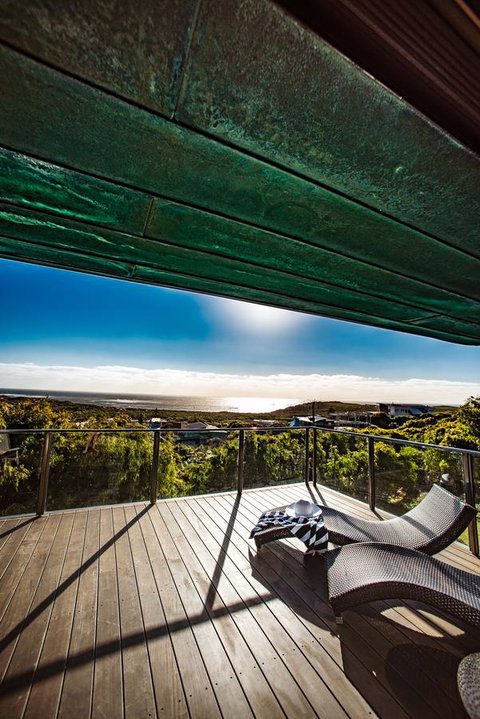 The Roozen Residence - Accommodation Mount Tamborine 12