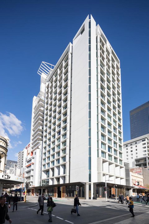 QT Perth - Accommodation Mount Tamborine 7