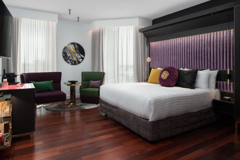 QT Perth - Accommodation Mount Tamborine 25