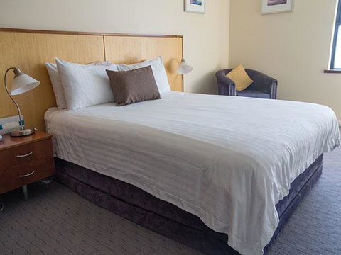 Ocean Beach Hotel - Accommodation Mount Tamborine 0