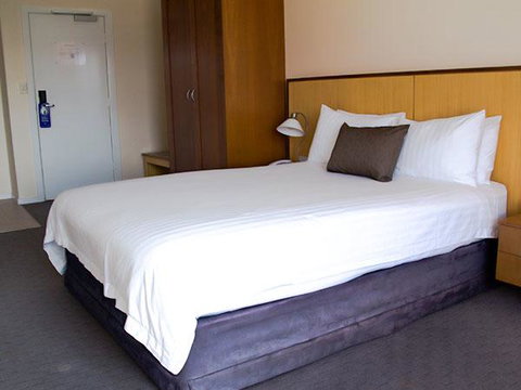 Ocean Beach Hotel - Accommodation Mount Tamborine 2