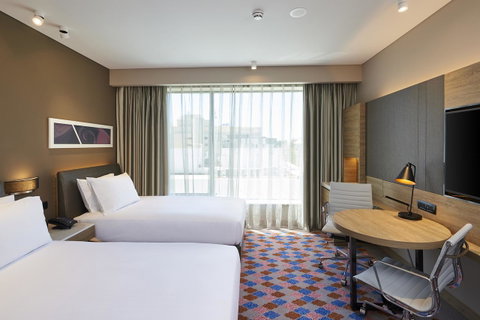 Doubletree By Hilton Perth Northbridge - Accommodation Mount Tamborine 2