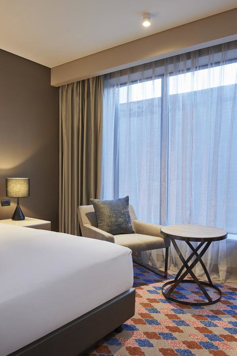 Doubletree By Hilton Perth Northbridge - Accommodation Mount Tamborine 3