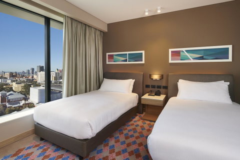 Doubletree By Hilton Perth Northbridge - Accommodation Mount Tamborine 12