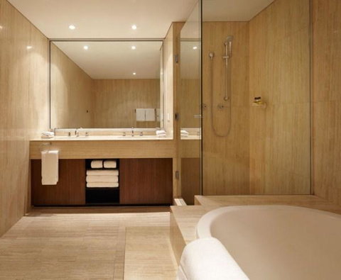 Residence On Langley Park - Accommodation Mount Tamborine 2