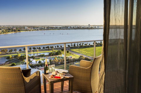 Fraser Suites Perth - Accommodation Mount Tamborine 1