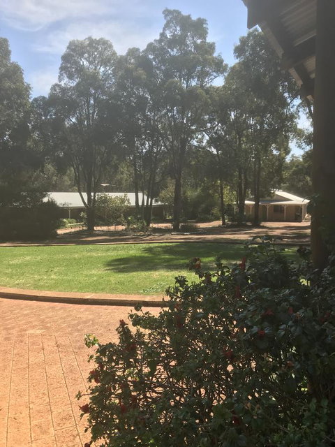 Travellers Rest Motel - Accommodation Mount Tamborine 5