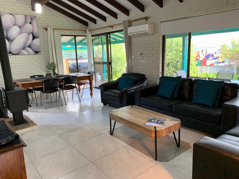 Beachside Prevelly Villas - Accommodation Mount Tamborine 3