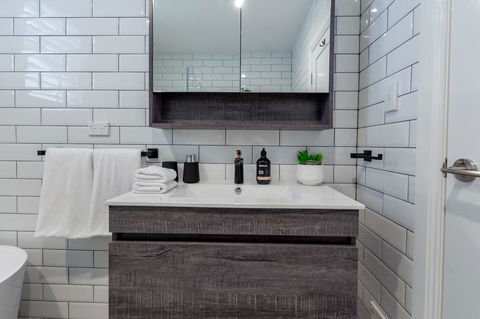 Heritage Townhouse Near Harbour Bridge - Accommodation Mount Tamborine 15