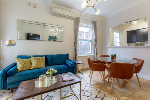 Heritage Townhouse Near Harbour Bridge - Accommodation Mount Tamborine 0