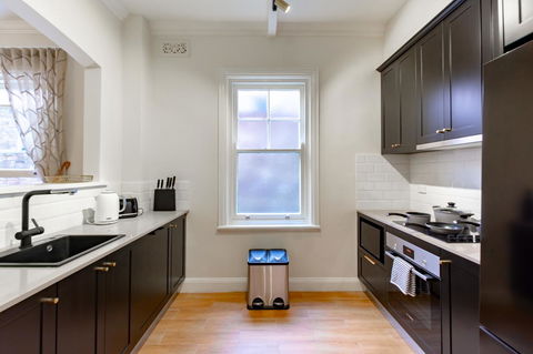 Heritage Townhouse Near Harbour Bridge - Accommodation Mount Tamborine 34