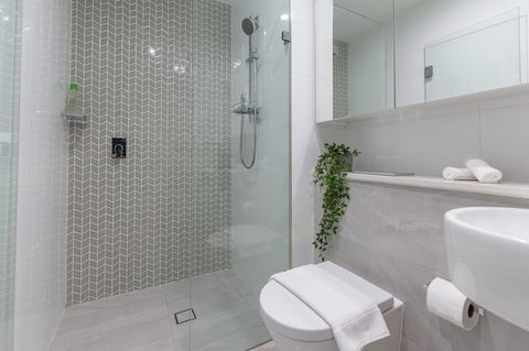 Inner City Stylish Apt Walk To Green Square - Accommodation Mount Tamborine 12