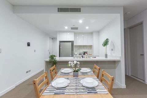 Inner City Stylish Apt Walk To Green Square - Accommodation Mount Tamborine 4
