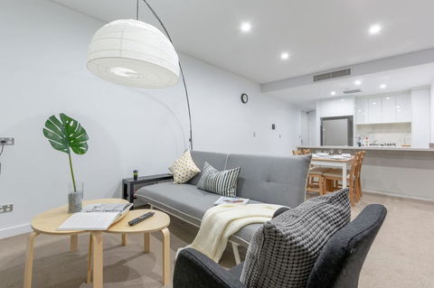 Inner City Stylish Apt Walk To Green Square - Accommodation Mount Tamborine 0