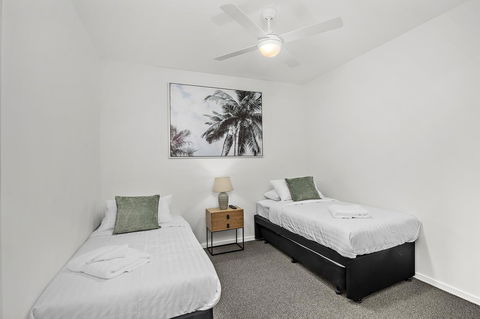 Rockpool 2 Sawtell Beach - Just Steps To Restaurants And 2 Min Stroll To Beach! - Accommodation Mount Tamborine 9