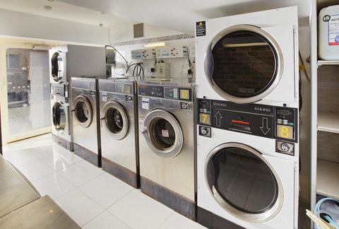 Jesmond Executive Villas - Accommodation Mount Tamborine 19