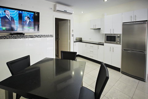 Jesmond Executive Villas - Accommodation Mount Tamborine 21