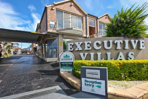 Jesmond Executive Villas - Accommodation Mount Tamborine 4