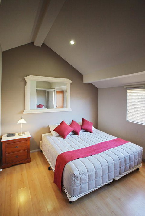 Jesmond Executive Villas - Accommodation Mount Tamborine 34