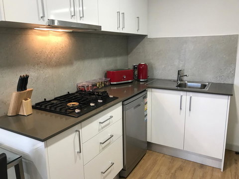 Jesmond Executive Villas - Accommodation Mount Tamborine 6